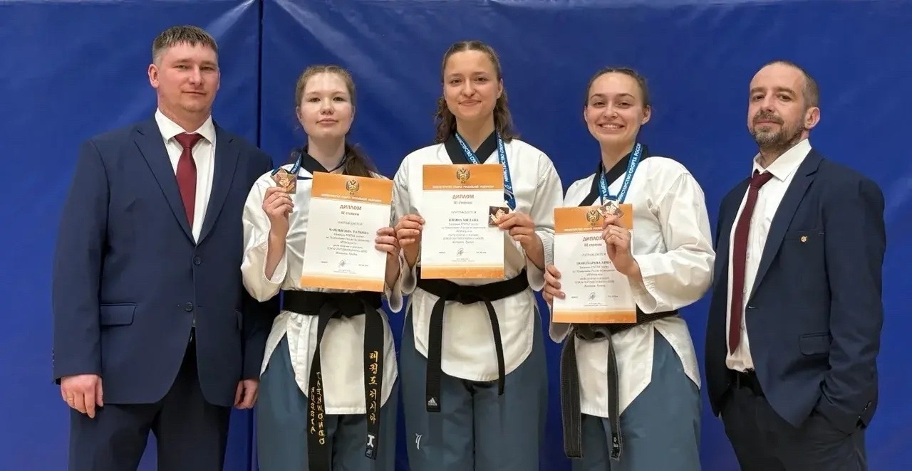 Воспитанницы СШОР «Корё»  — бронзовые призеры чемпионата России по тхэквондо в разделе пхумсэ